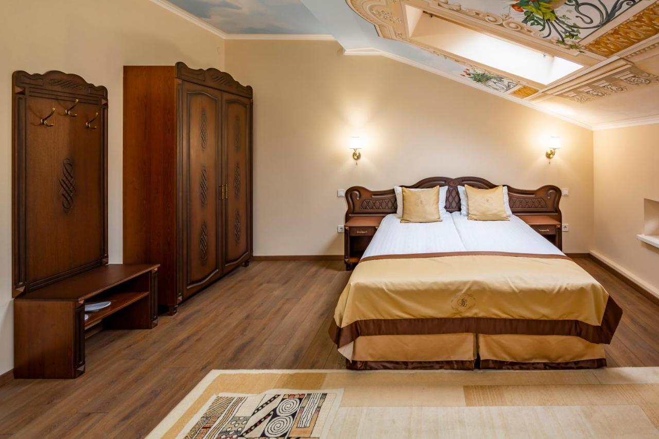 Mini-Hotel Guest House Inn Lwów Zewnętrze zdjęcie
