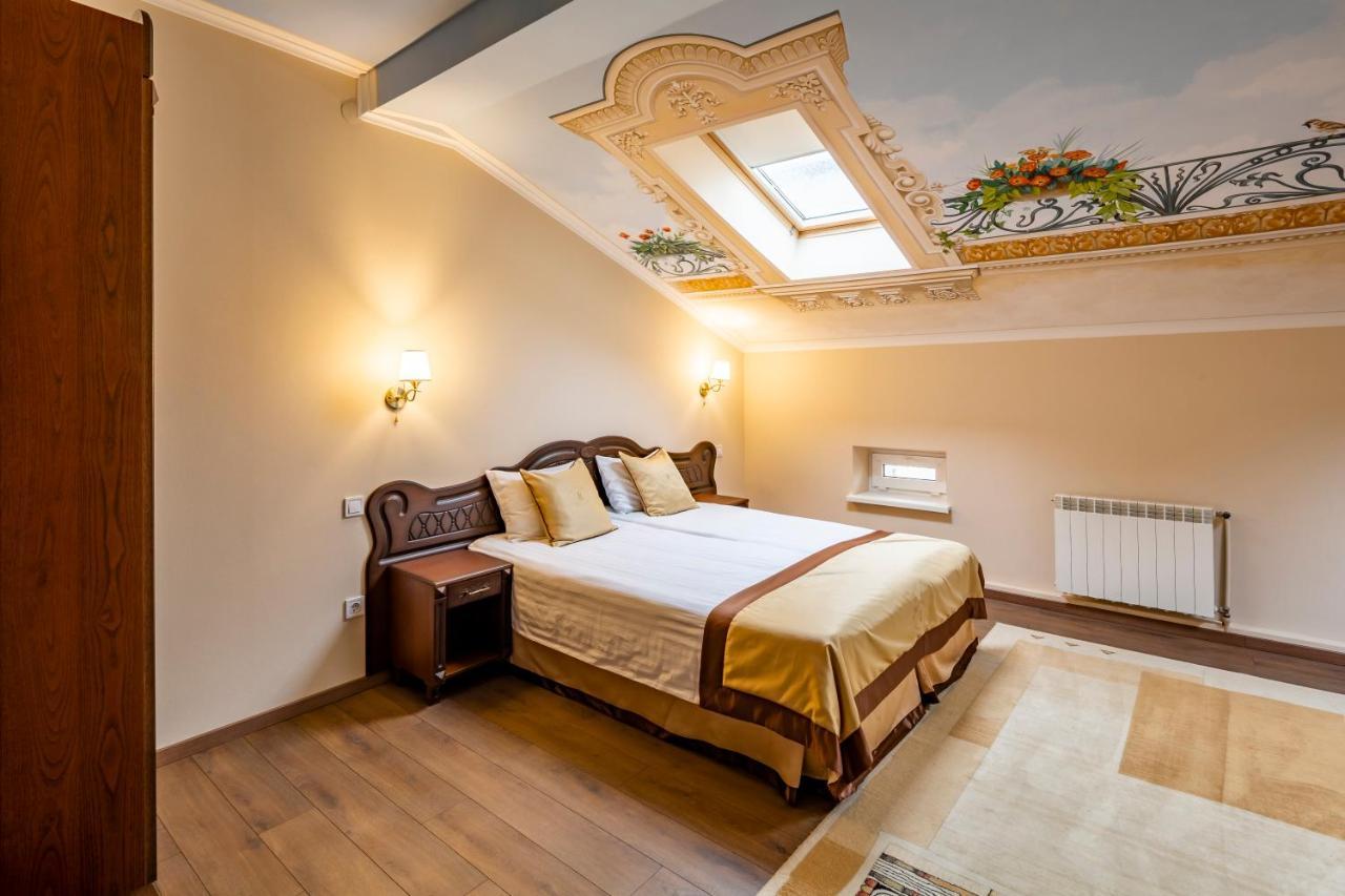 Mini-Hotel Guest House Inn Lwów Zewnętrze zdjęcie