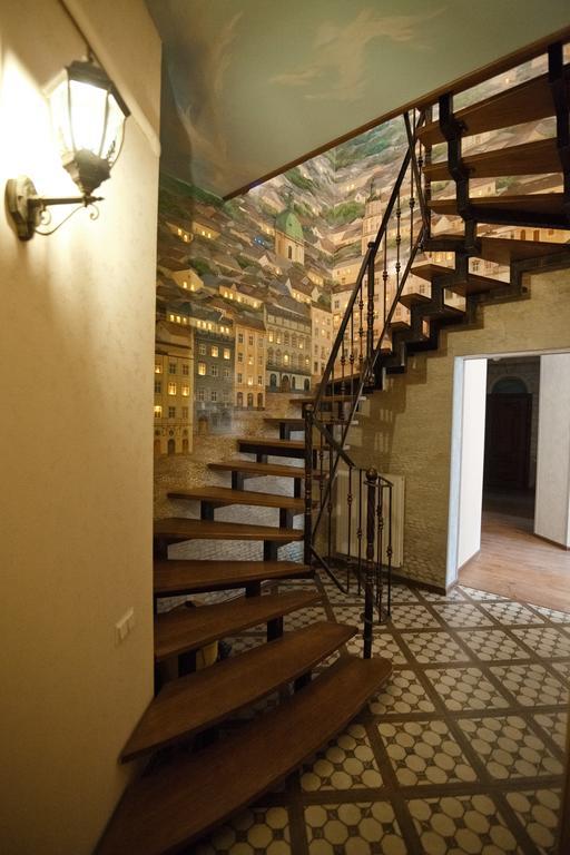 Mini-Hotel Guest House Inn Lwów Zewnętrze zdjęcie
