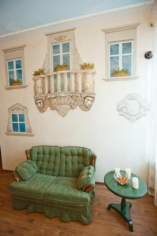 Mini-Hotel Guest House Inn Lwów Zewnętrze zdjęcie